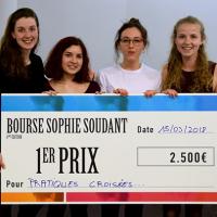 Camille Dieu, Marie de Wouters de Bouchout, Juliette Pandin et Tamara Gullentops pour leur documentaire "Pratiques croisées: la médecine, l'humain et le cancer" (Master 1 ASCEP)